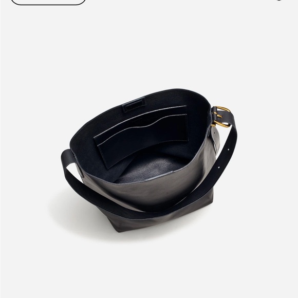 Madewell The Essential Bucket Tote - Picture 4 of 7